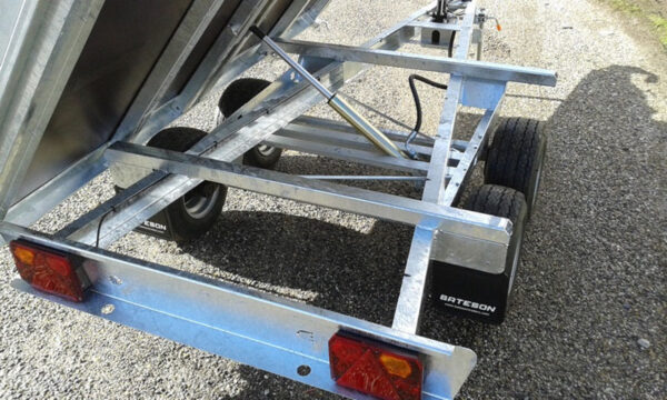 0000033.jpg Bateson 2-assige aanhanger Ptac 750 kg