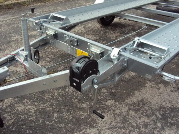 00002222222.jpg 1300 kg autotransporter met enkele as