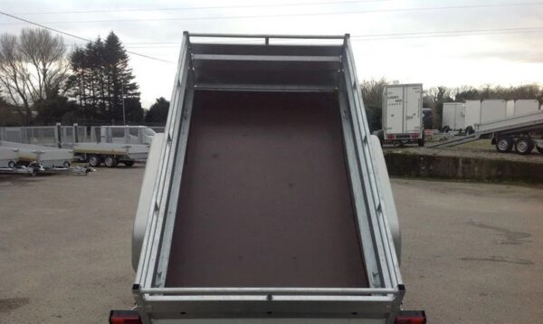 00009999.jpg Robuuste Lider kipperoplegger, GVWR 1500 kg, nieuwe dubbele assen met remmen.