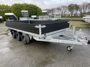 000222.jpg Saris K3 406 x 204 drieassige kipperoplegger, 3500 kg, met remmen en bladveerophanging