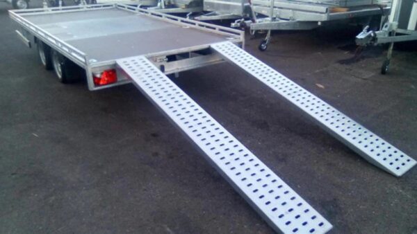 Vast platform + oprijplaten Boro ATLAS 6m x 2m 3500kg 3 assen