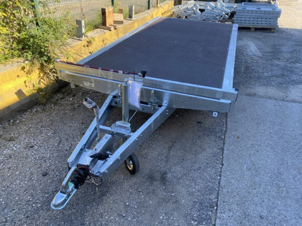 0006.jpg Lider 33630 Vast platform 355×180 cm 1500 kg GVWR