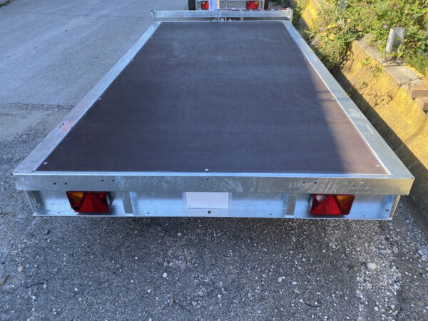 00066.jpg Lider 33630 Vast platform 355×180 cm 1500 kg GVWR