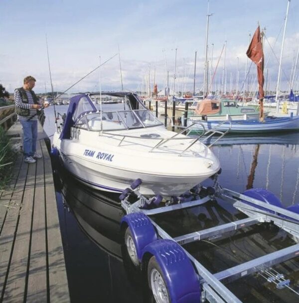 Bootdrager 24 ft / 7 m 2500 kg BRENDERUP