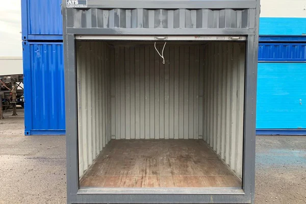 28.png Zeecontainer met roldeur