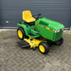 Foto-5.png John Deere 320 zitmaaier
