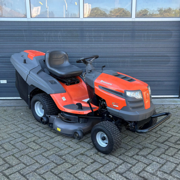 Husqvarna.png Husqvarna TC242T zitmaaier