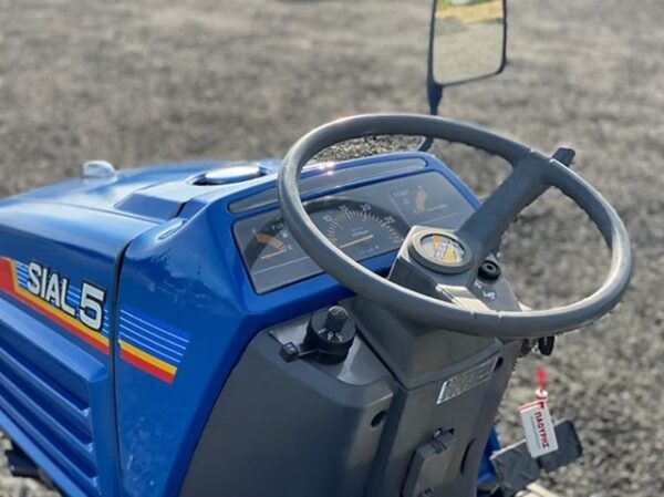 Z111.jpg Iseki Sial 5 minitractor