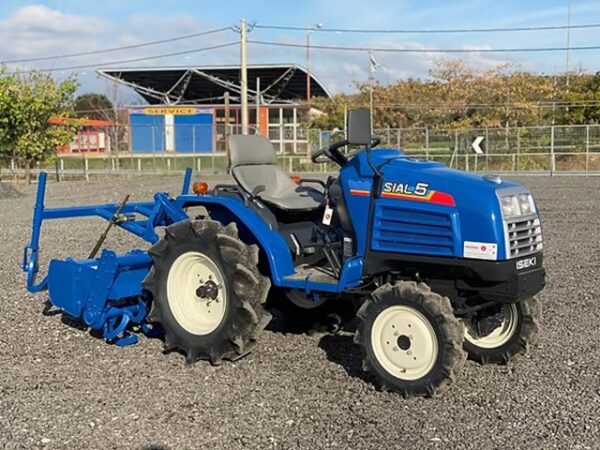Z11111.jpg Iseki Sial 5 minitractor